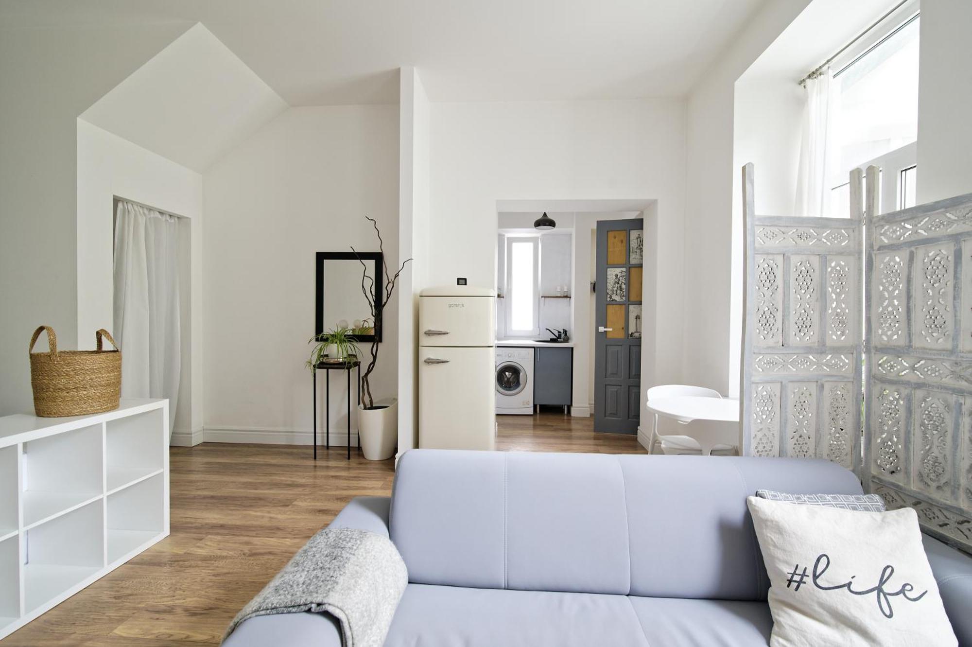 White Door Apartments Heart Of Odessa 1 Esterno foto