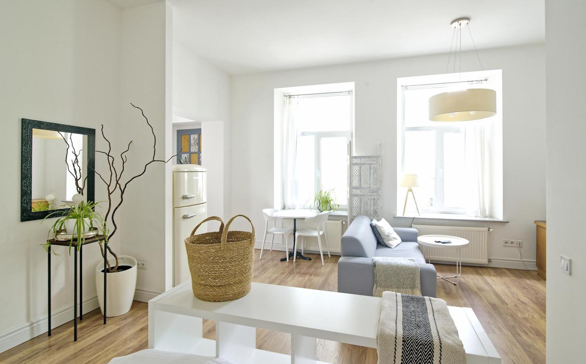 White Door Apartments Heart Of Odessa 1 Esterno foto